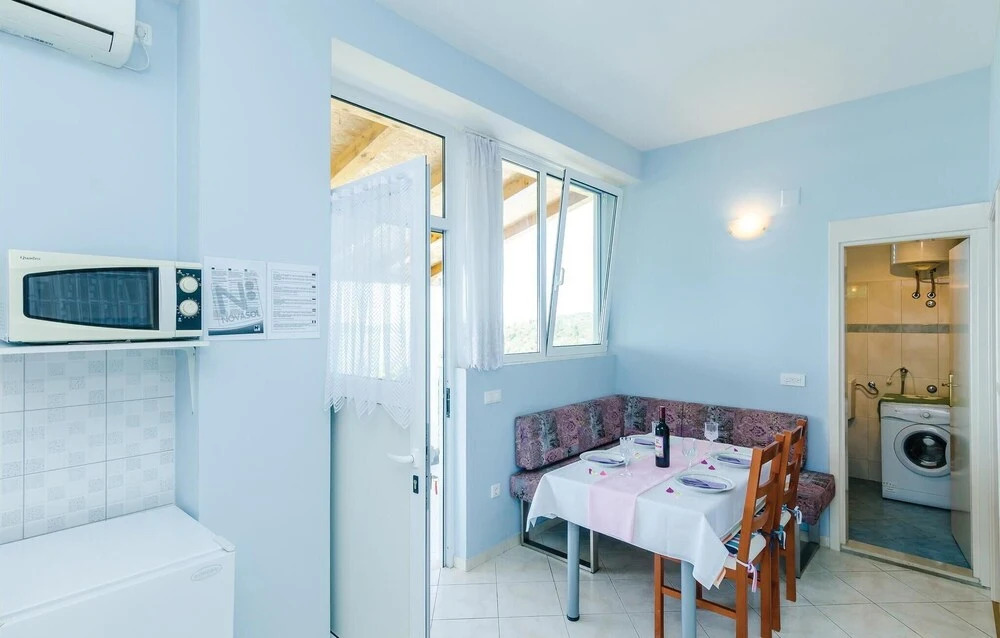 Awesome Home in Orasac With Wifi and 2 Bedrooms
