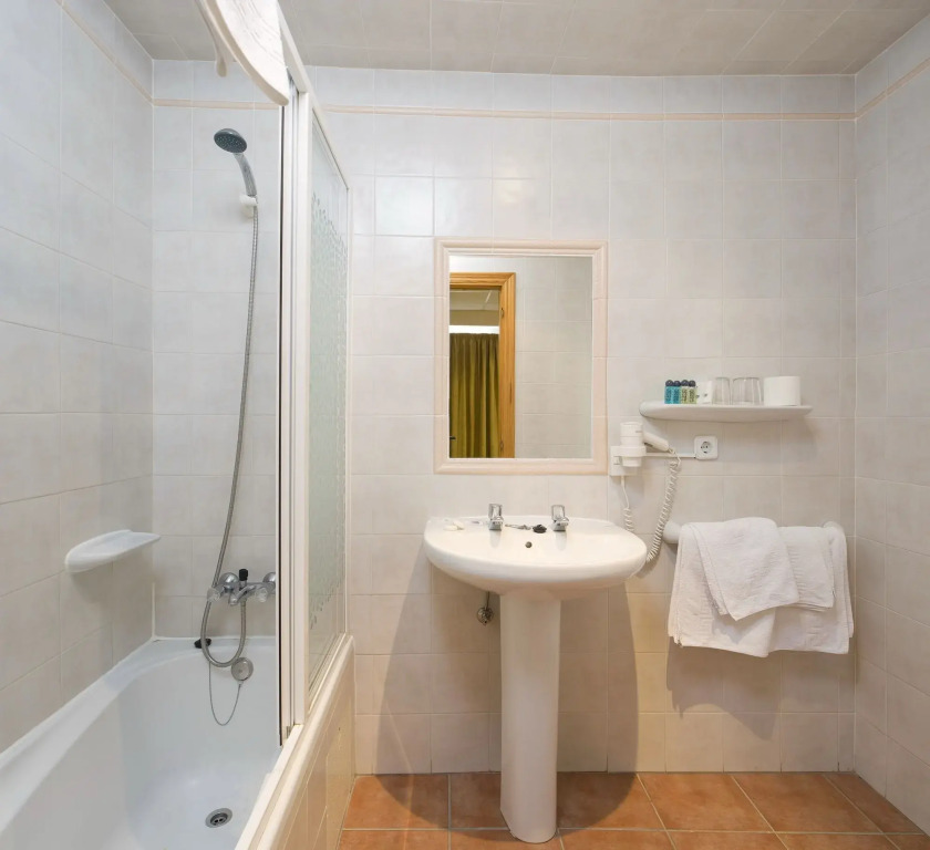 Hostal Adelino
