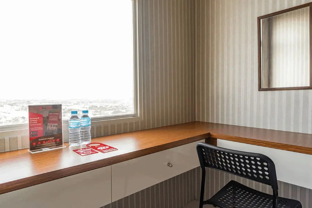 RedDoorz Apartment @ Ayodhya Tangerang