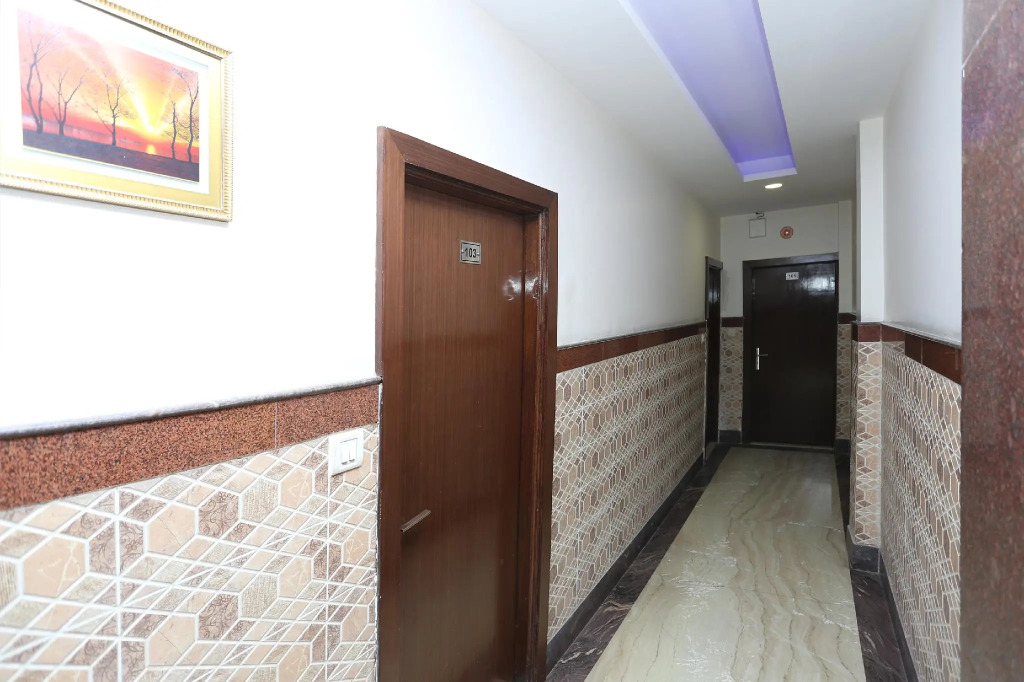 OYO 30698 Hari Om Guest House