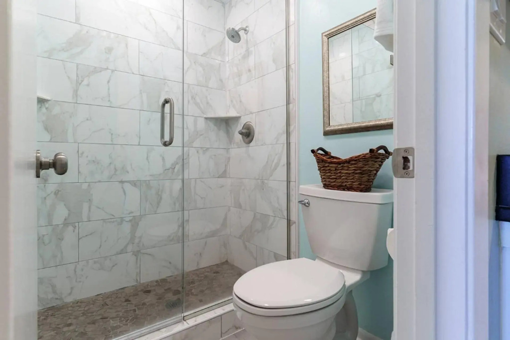 Gulf Winds Court 202 - Emerald Cove Oasis