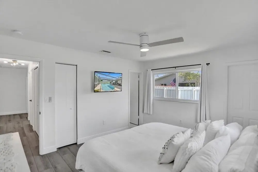 Just Listed! Newly Remodeled 3/2 Pool Home 3 Bedroom Home by Redawning