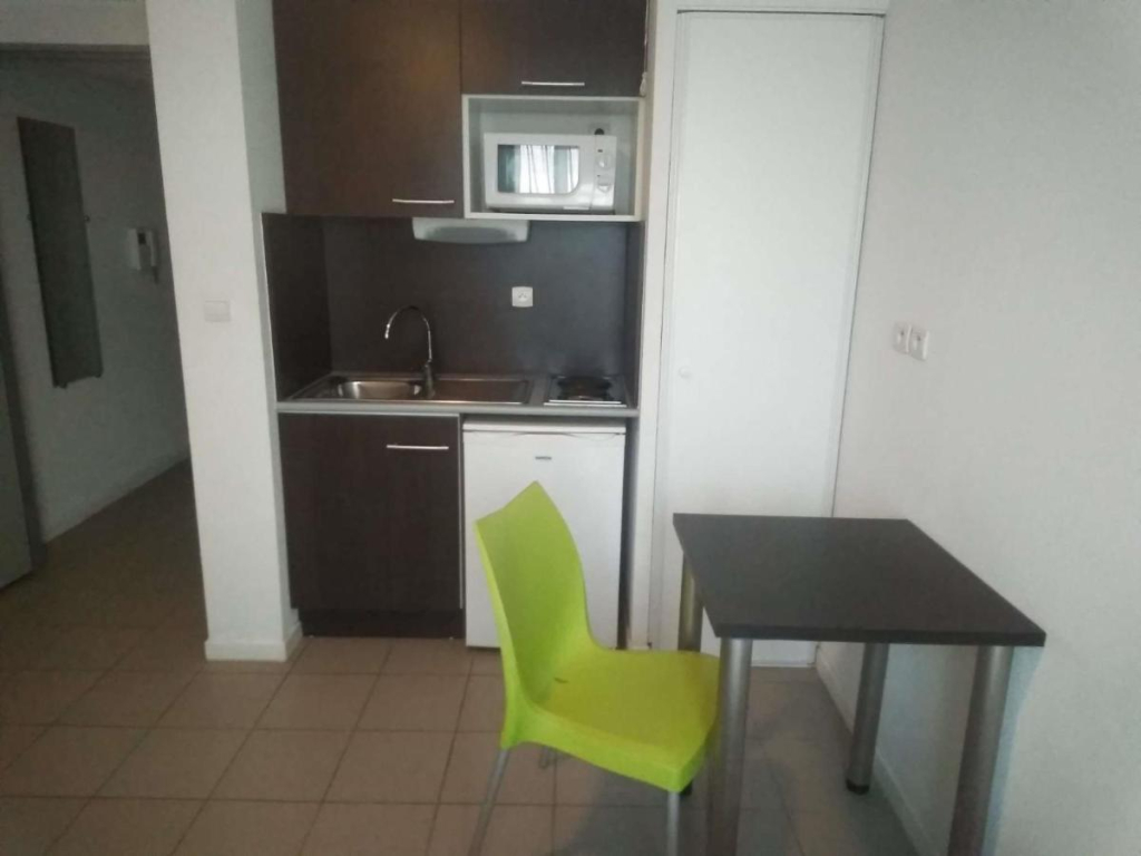 KOSY AppartHôtels - Campus Del Sol Esplanade