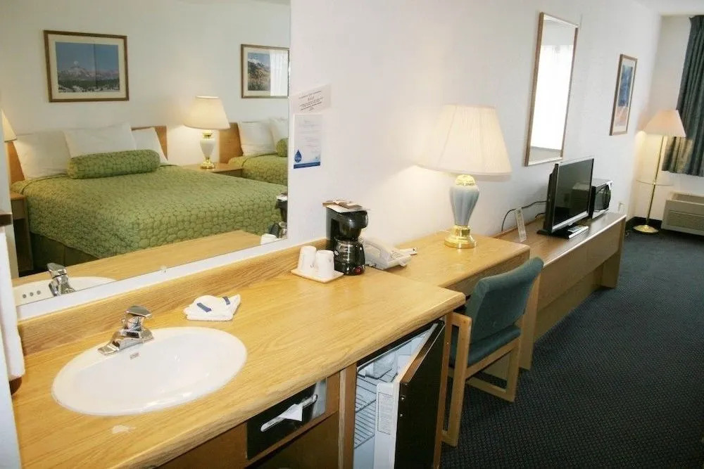Pagosa Springs Inn & Suites