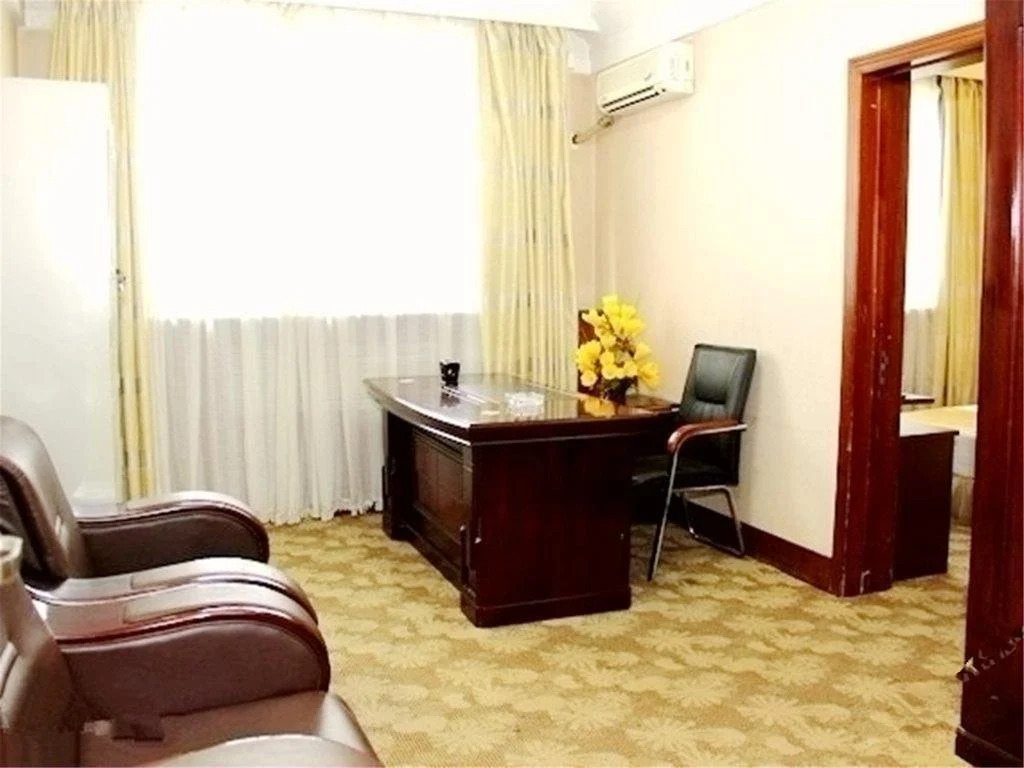 Datong East Sea Fishing Village Hotel