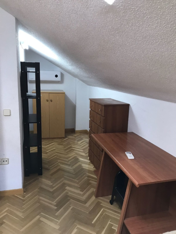 Residencias Universitarias Jose Luis 64