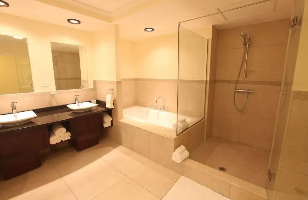 The Crown House Hotel