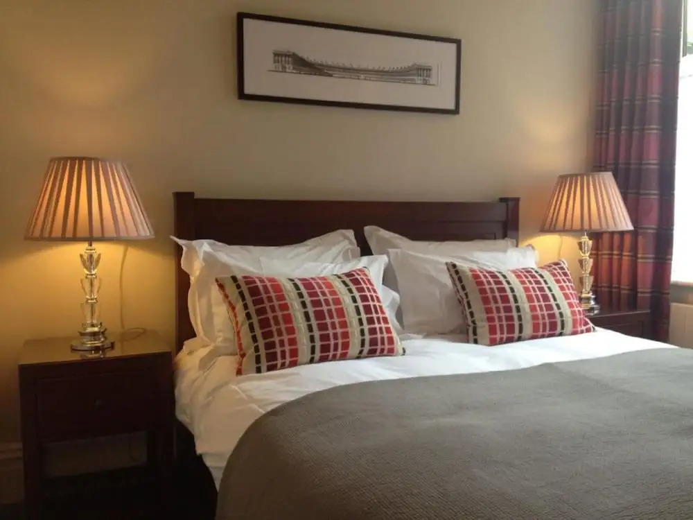 2 Crescent Gardens Guest House