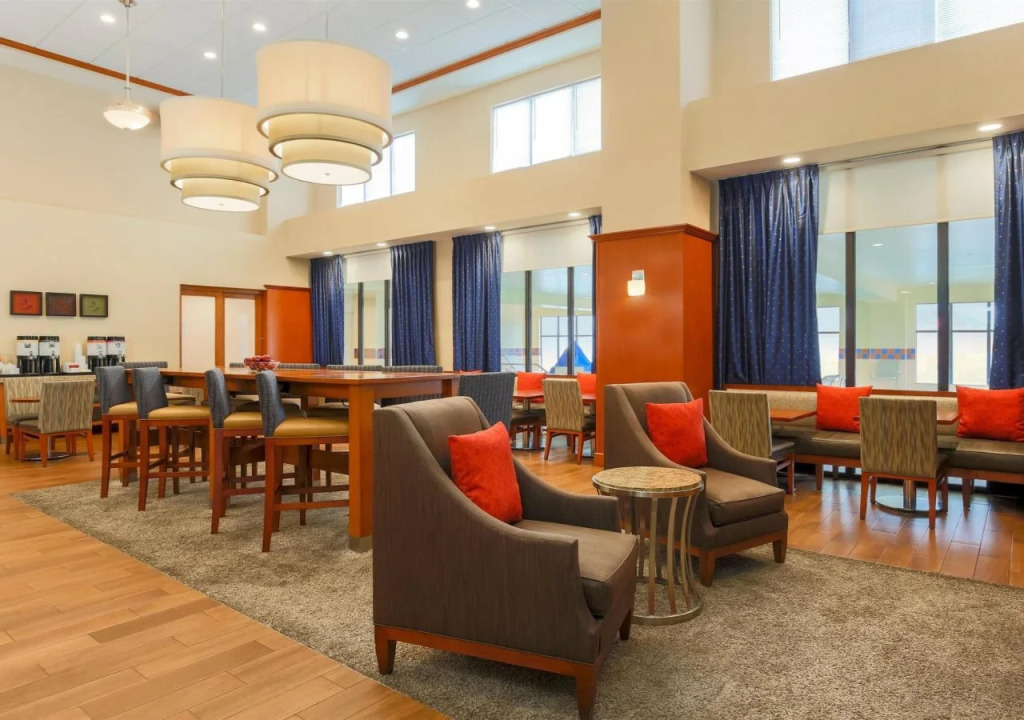 Hampton Inn & Suites West Haven