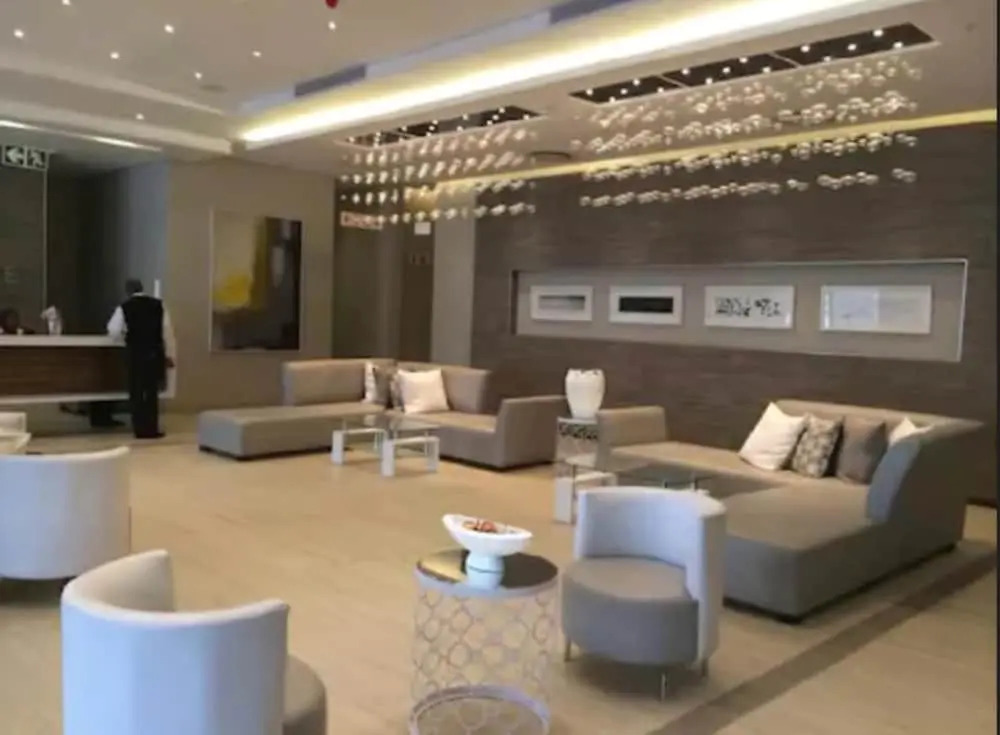 Sandton Skye Unit 702