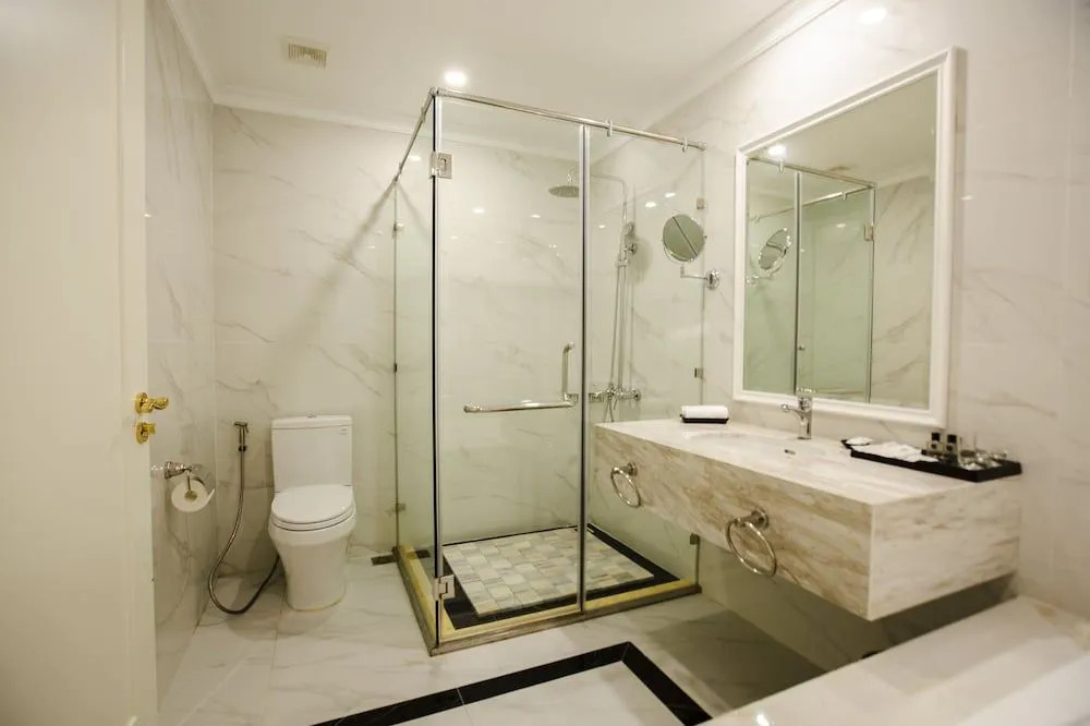 Minh Phu Diamond Palace hotel