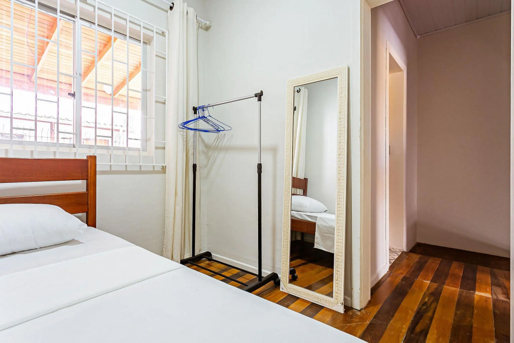 Casa Em ótima Localização No Centro Vise059