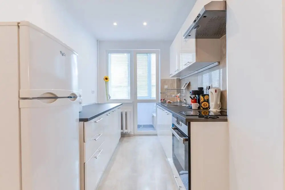 FM Deluxe 2-BDR Apartment - Simplisico