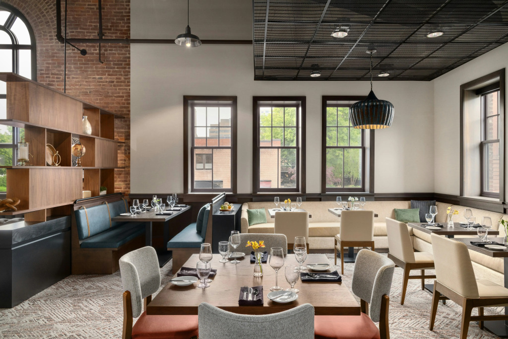 Hilton Garden Inn Burlington Downtown