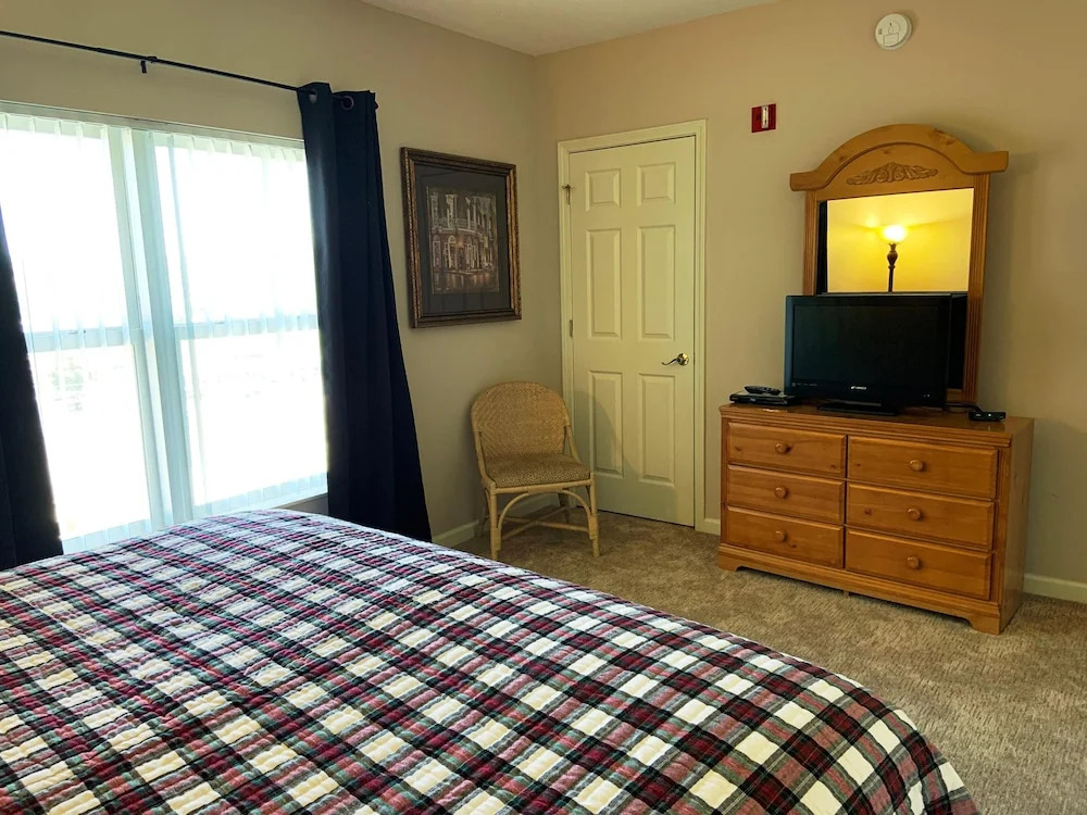 Whispering Pines 114