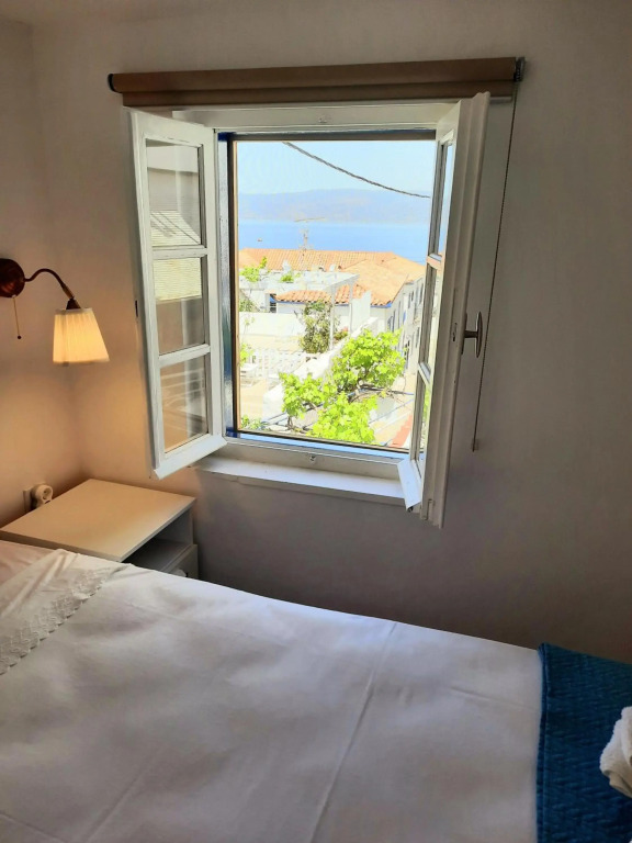 Zoe Apartments No 7 , Hydra Island Greece