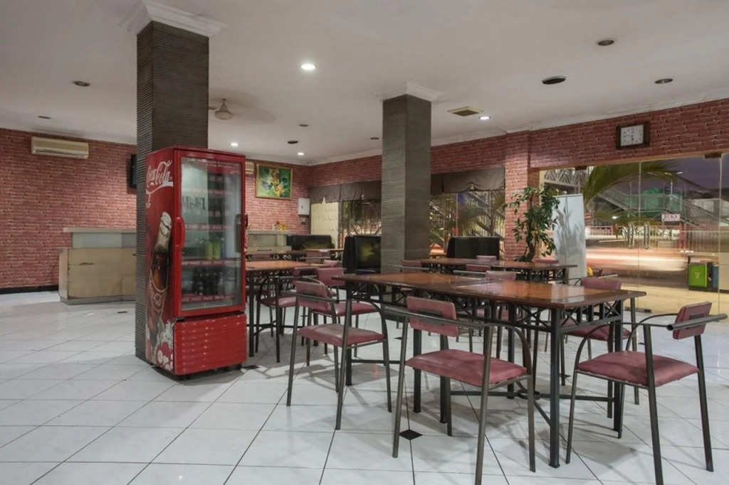 Olympic Hotel and Restaurant by RedDoorz