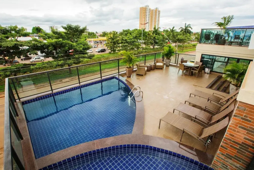 Golden Plaza Hotel by Easy Class