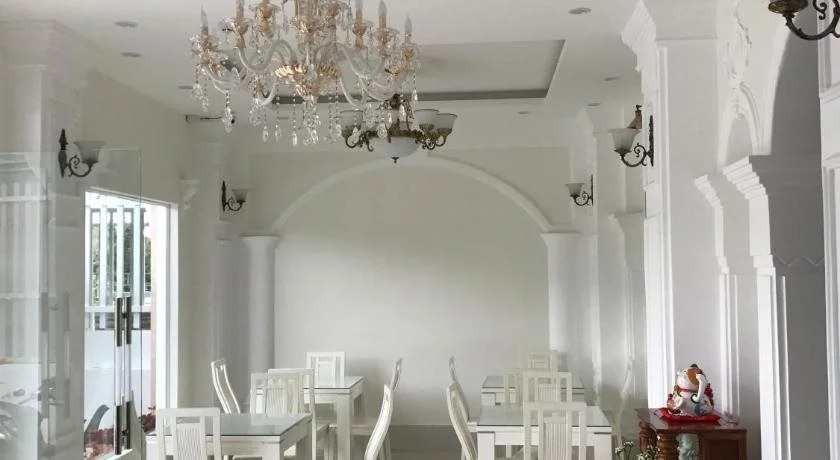 Phuong Vy Luxury Hotel