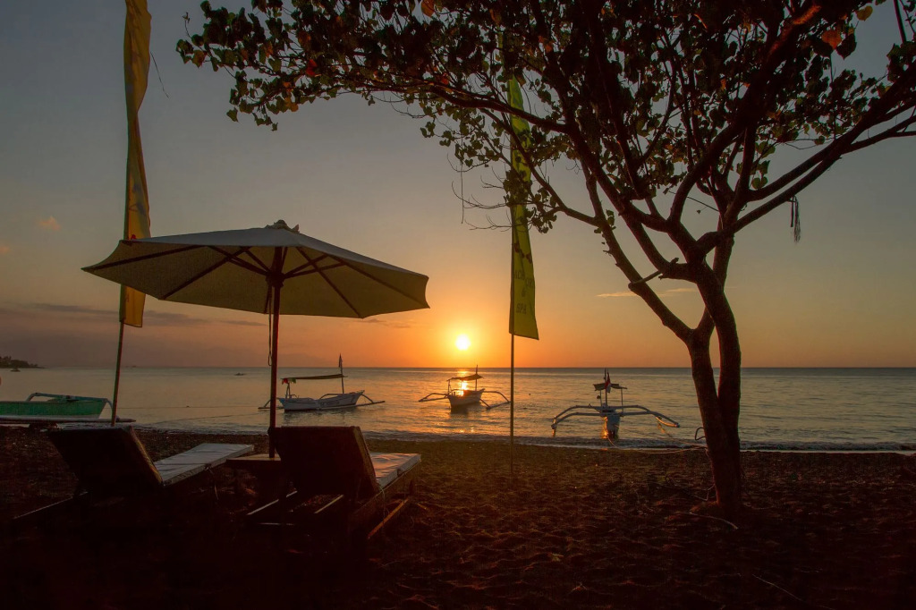 Bali Taman Lovina Resort & Spa Suites
