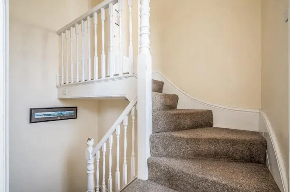 The Boat House Sleeps 4 Pet Friendly