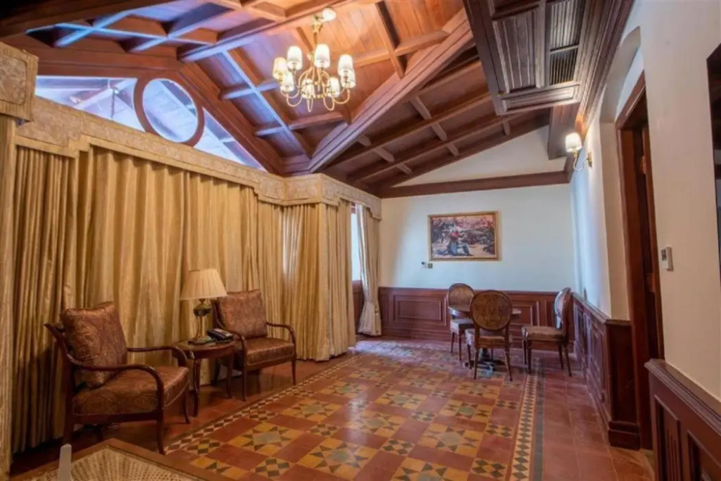 Cecil by Pearl Continental