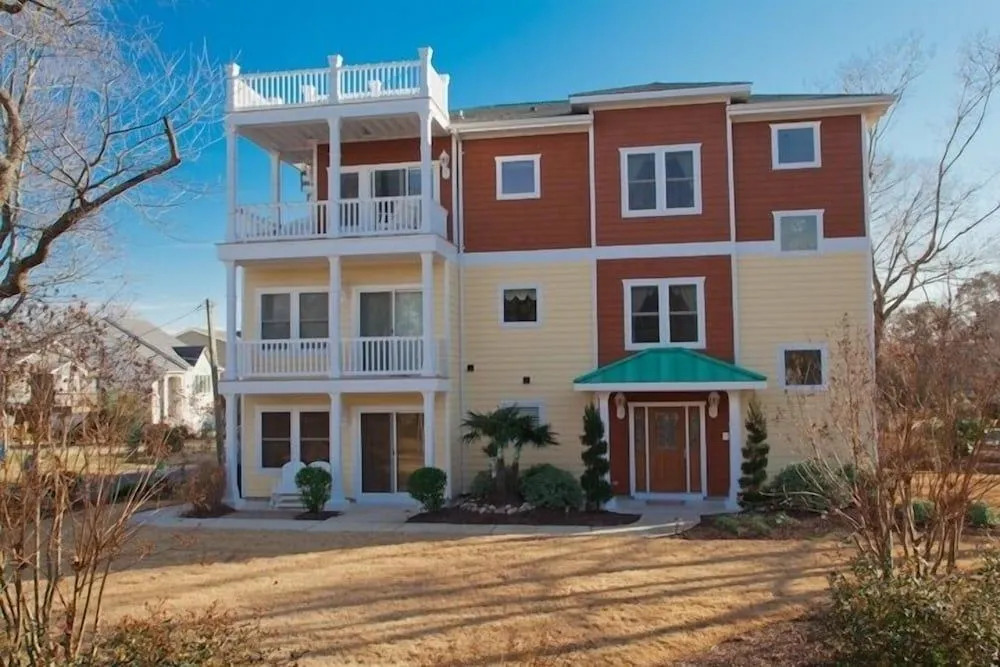 A Wind Song 5 Bedroom Home by Redawning