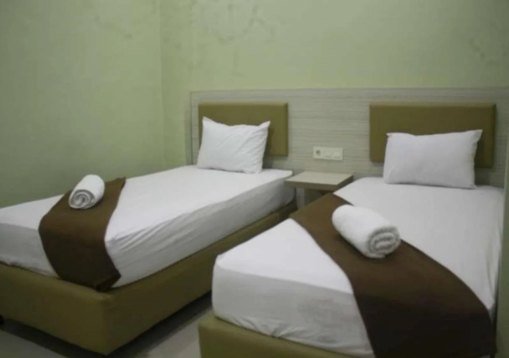 Pare Beach Hotel