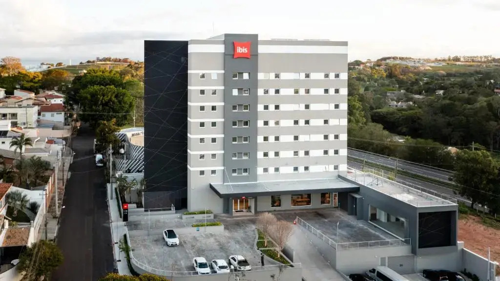 ibis Botucatu