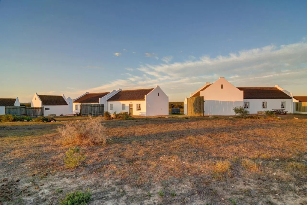 De Hoop Suites