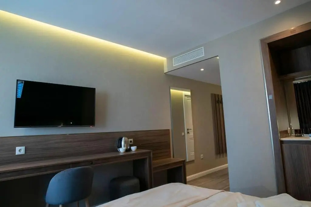 Leo Group Luxury Apartment 24-13 Alliance Palace