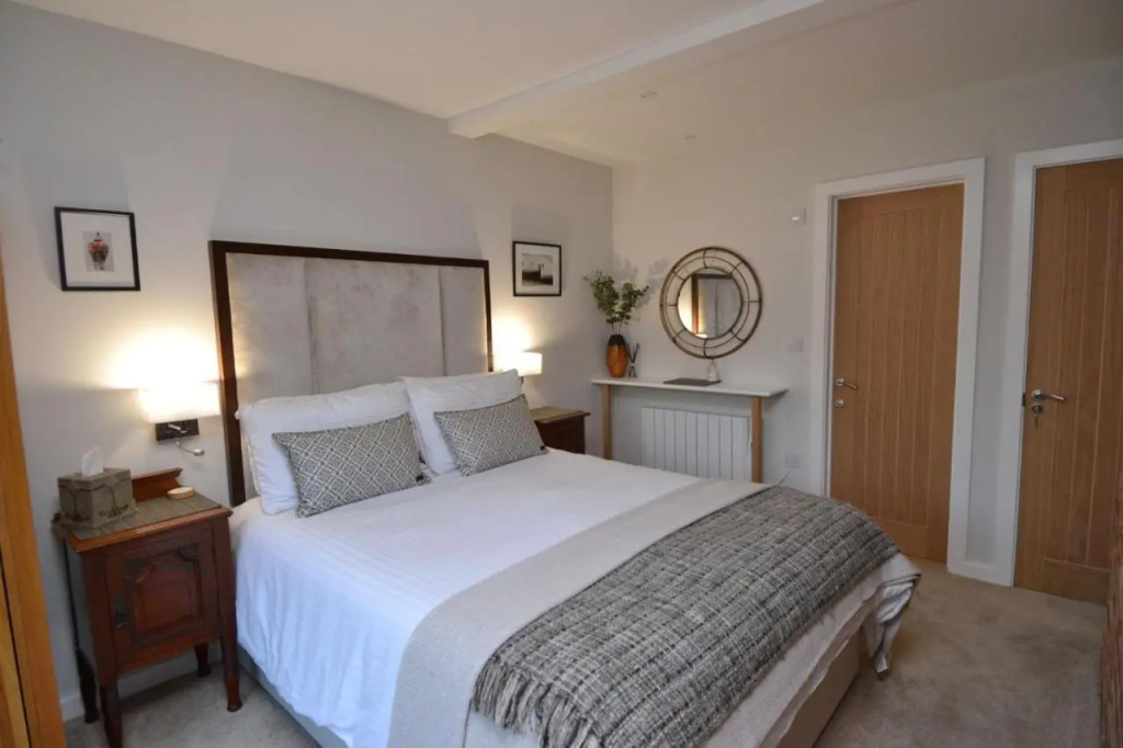 The Burrow at Tankerton (Adults Only)