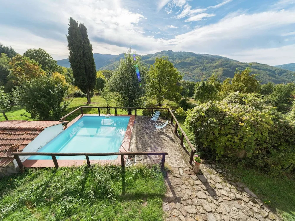 Rustic Chalet With Pool