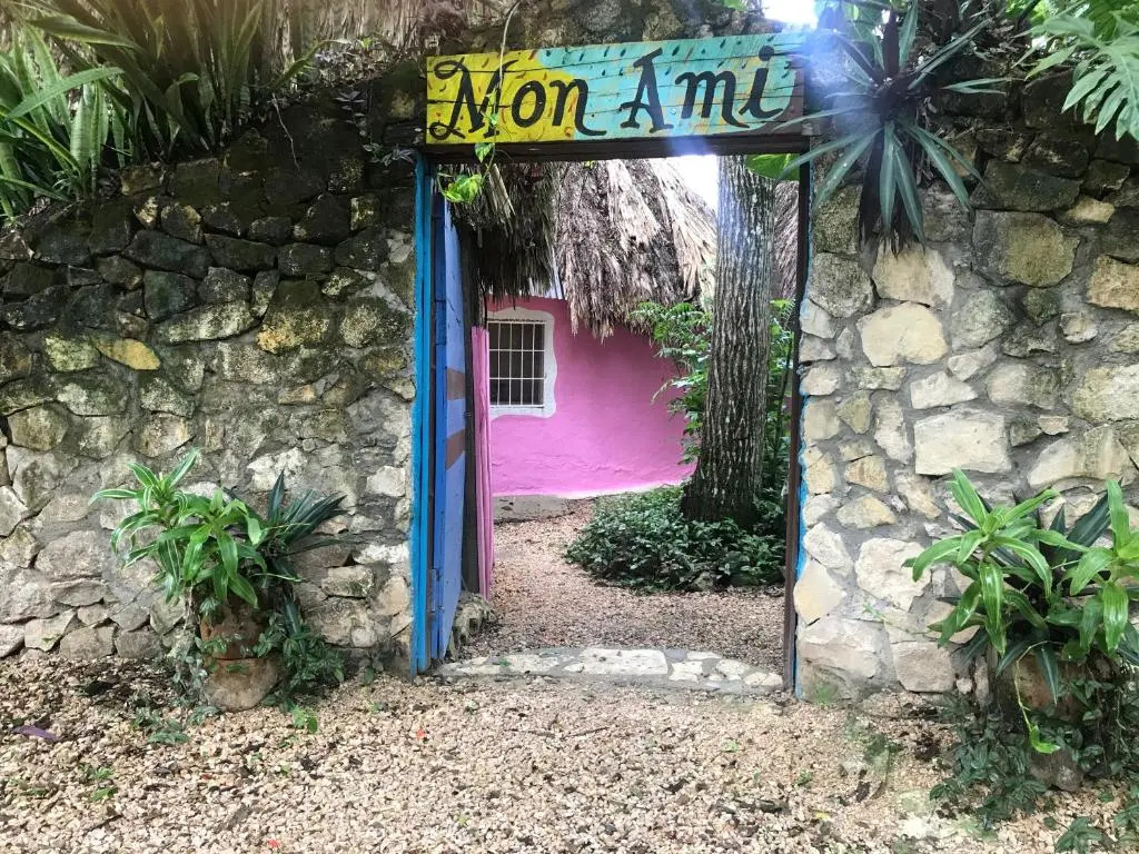 Hotel Mon Ami