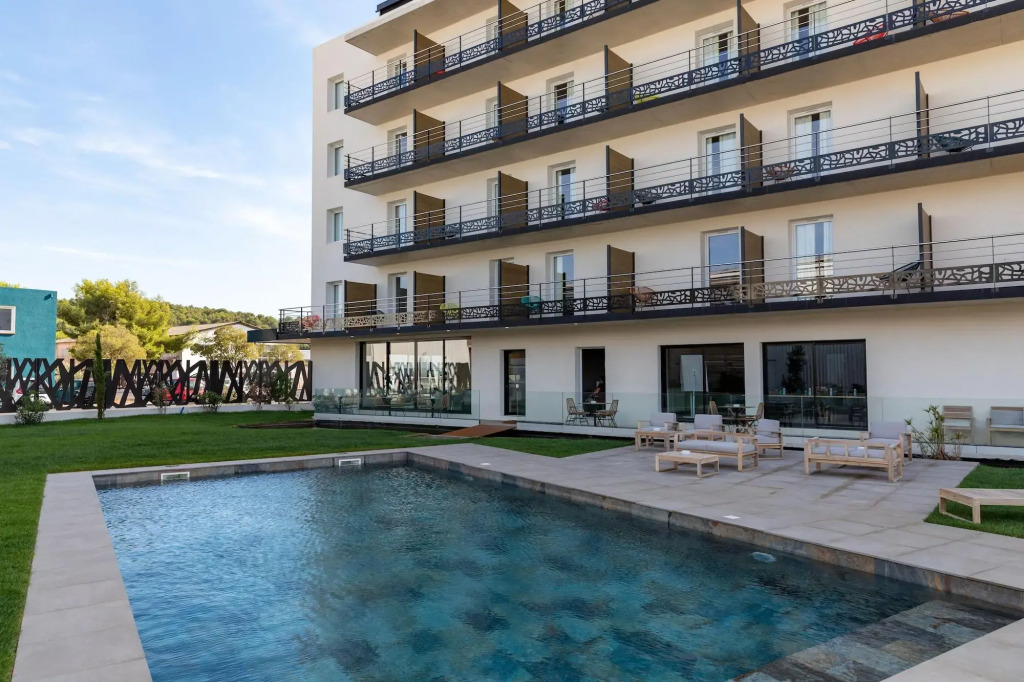 Golden Tulip Hotel & Rooftop Martigues Provence
