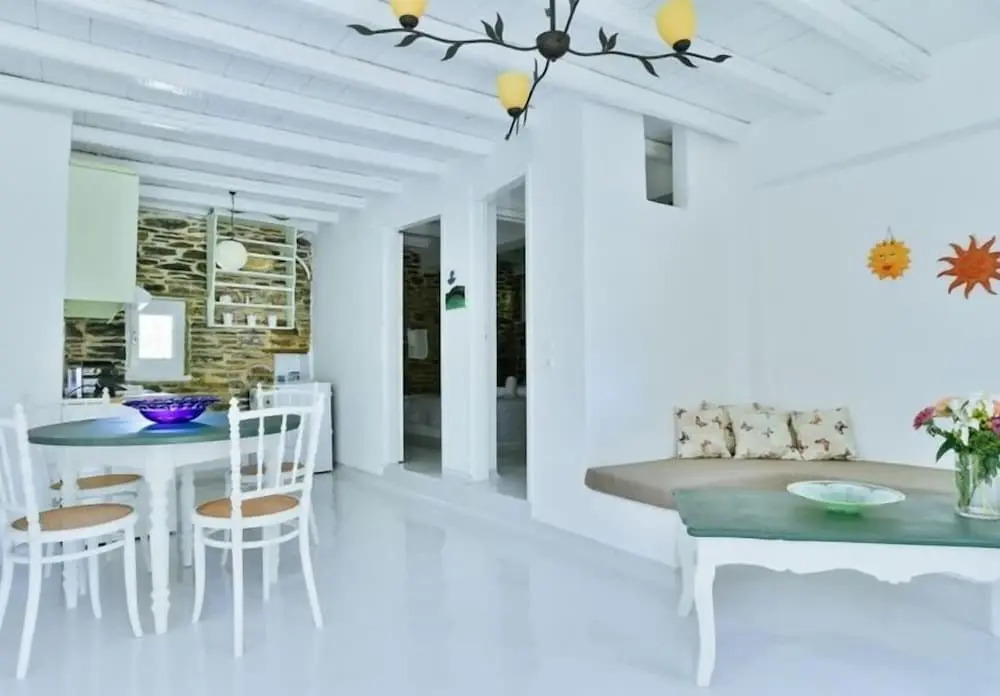 Cozy 2-bedroom House in Tinos