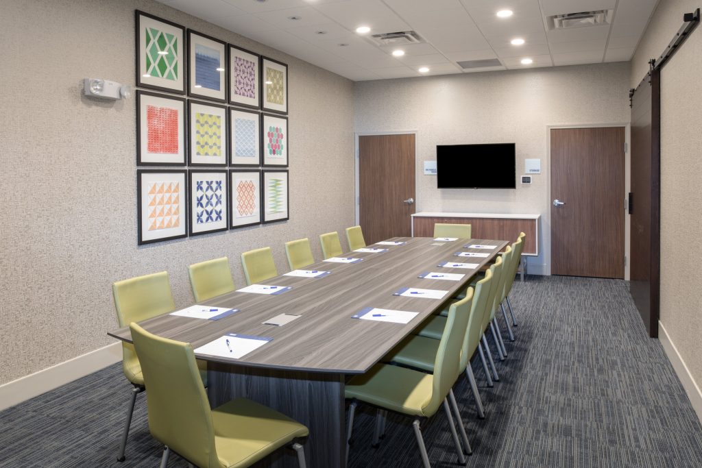 Holiday Inn Express & Suites Sioux City North - Event Center by IHG