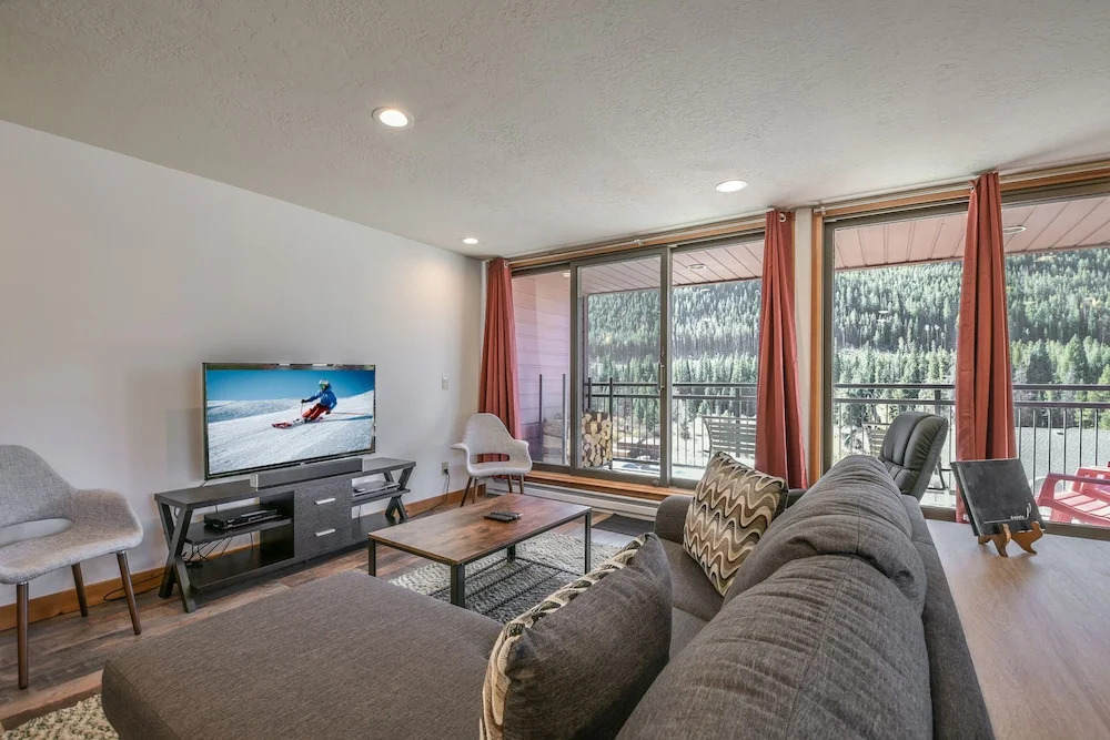 Montezuma 1771 by SummitCove Vacation Lodging