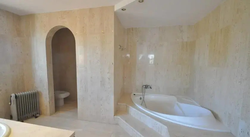 Villa Carrer Trinitat by HelloApartments
