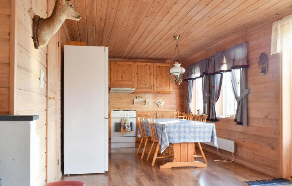 4 Bedroom Beautiful Home In Lyngdal