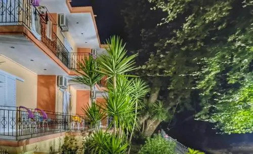 Petros Penthouse