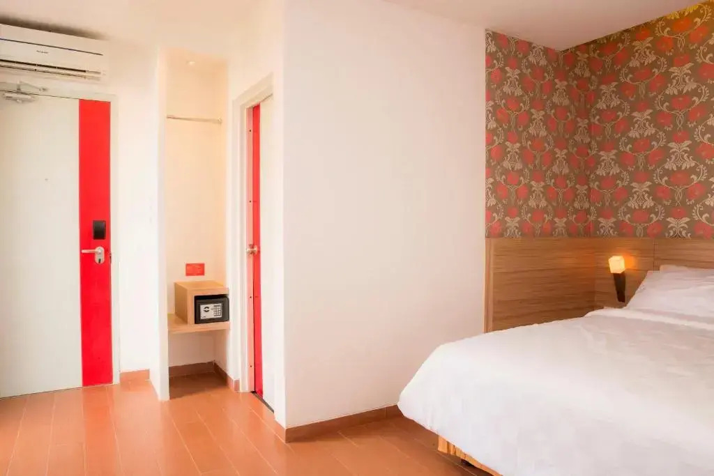 DeMira Hotel