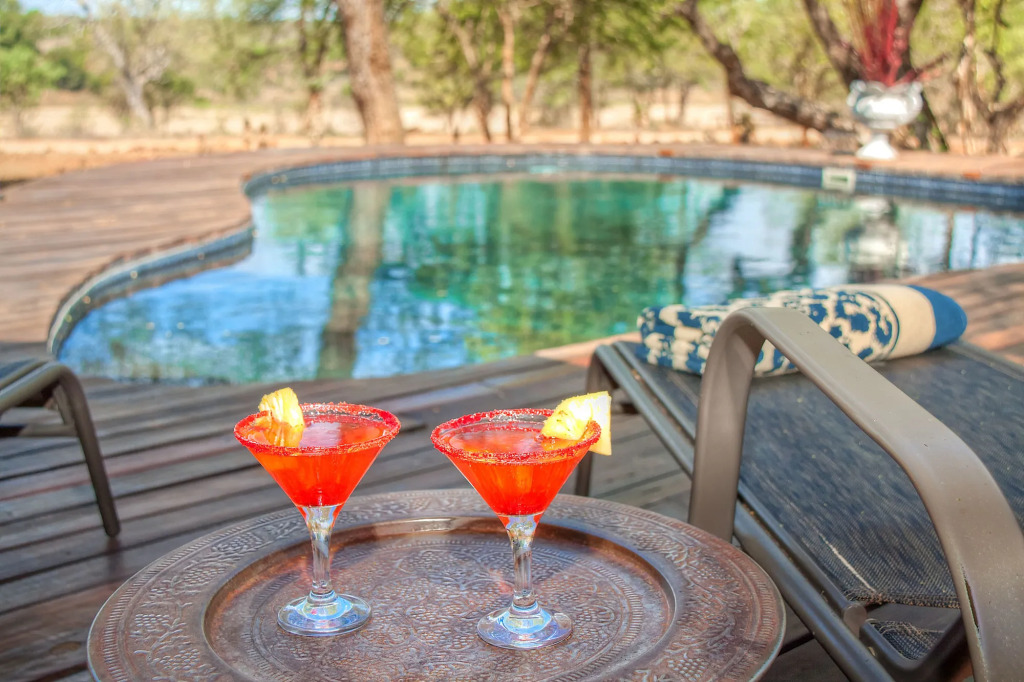 Mvuradona Safari Lodge