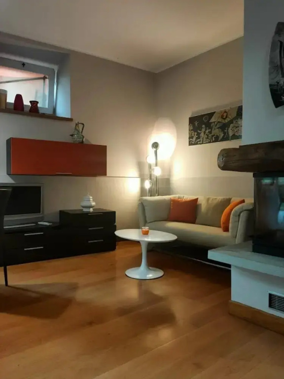 Gelsomino 1 apartment with lake view and beach