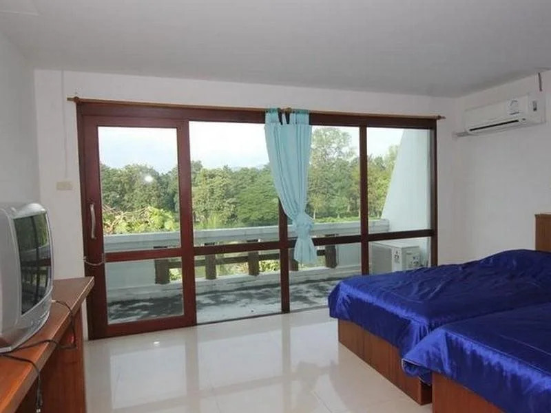 Baan Rim Nam Resort