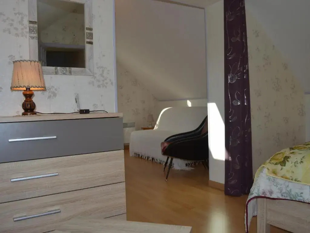 Maison Valençay, 4 pièces, 6 personnes - FR-1-591-148