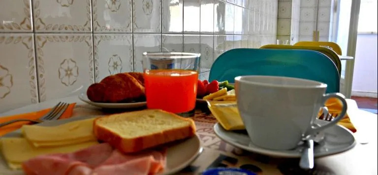 Your Rhome B&B