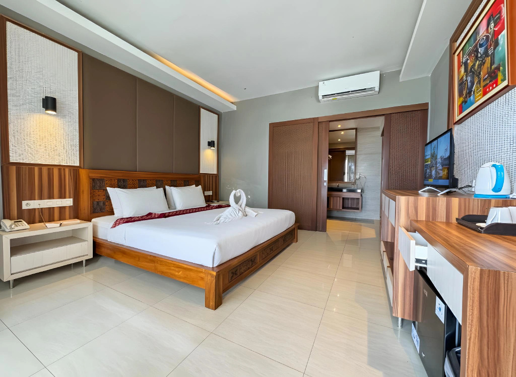 Queen of The South Resort