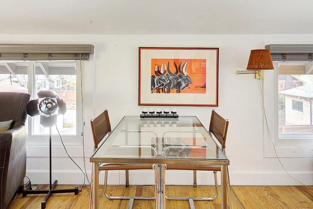 Darling Detached Villa in Heart of Cap Hill