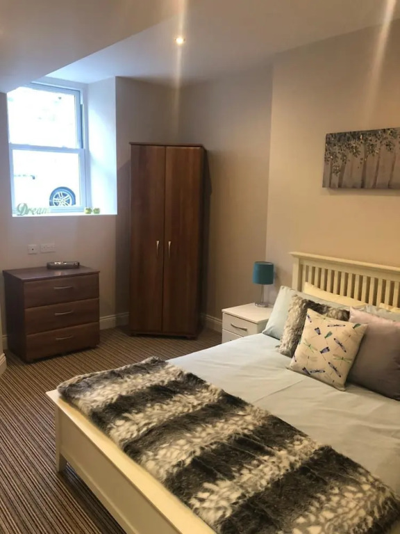The Home Arms Guesthouse